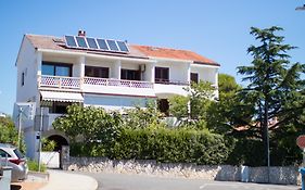 Apartmani Dekanic Krk